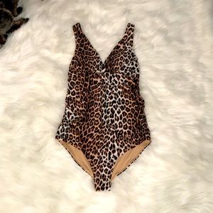 H&M MAMA Leopard Maternity Swimsuit